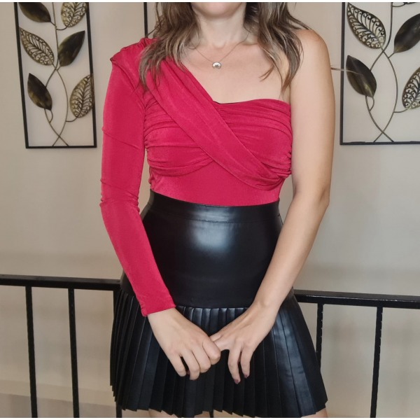 Tek Omuz Drapeli Kırmızı Bluz